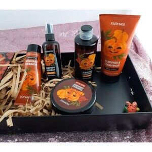 Farmasi Pumpkin Cinnamon 6 PC SET This set retails for over $76.00 last one